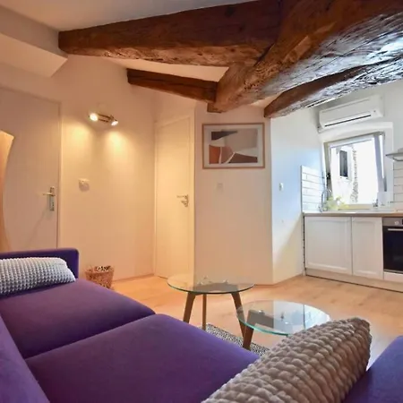 Brand New Centre Apartamento