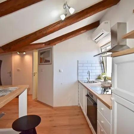 Brand New Centre Pula