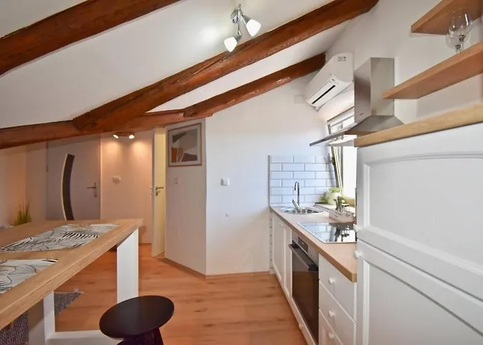 Brand New Centre Pula